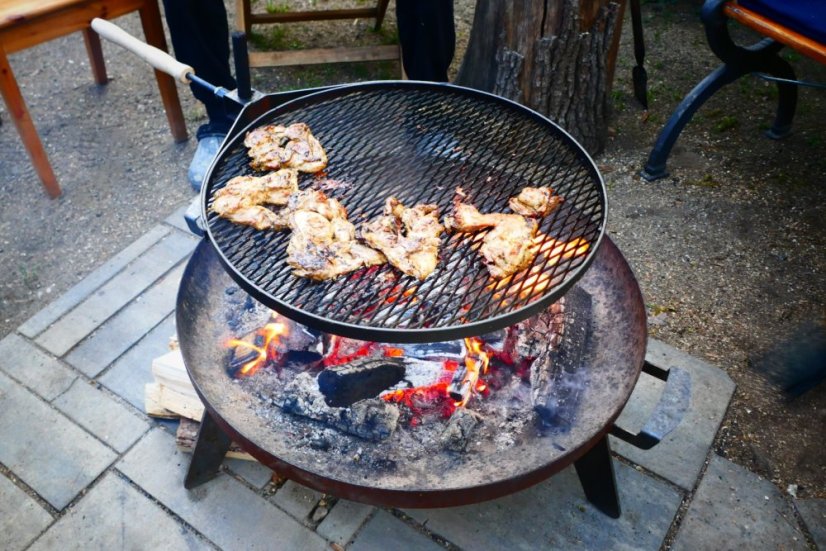 Přenosné ohniště Ø 60 cm s grilovacím roštem P