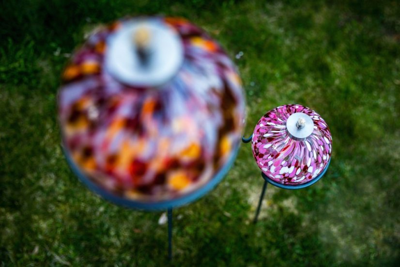 Lampa SCUTI so zápichom do zeme