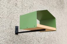 Držiak kŕmidla na stenu - čierna matná