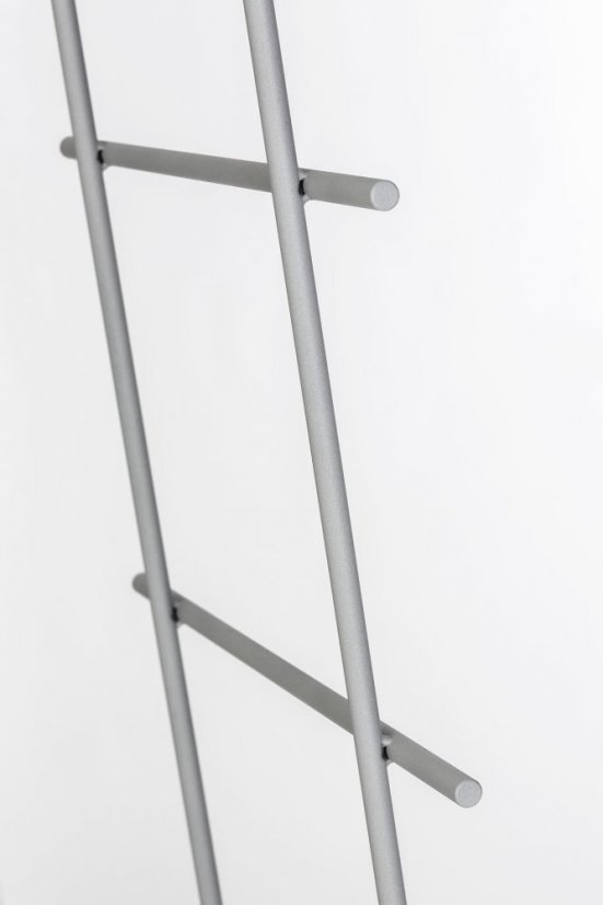 Kovový odkládací žebřík v. 160 cm